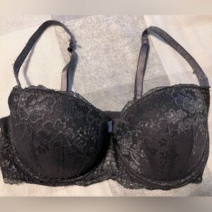 Very pretty grayish/silver push-up bra!